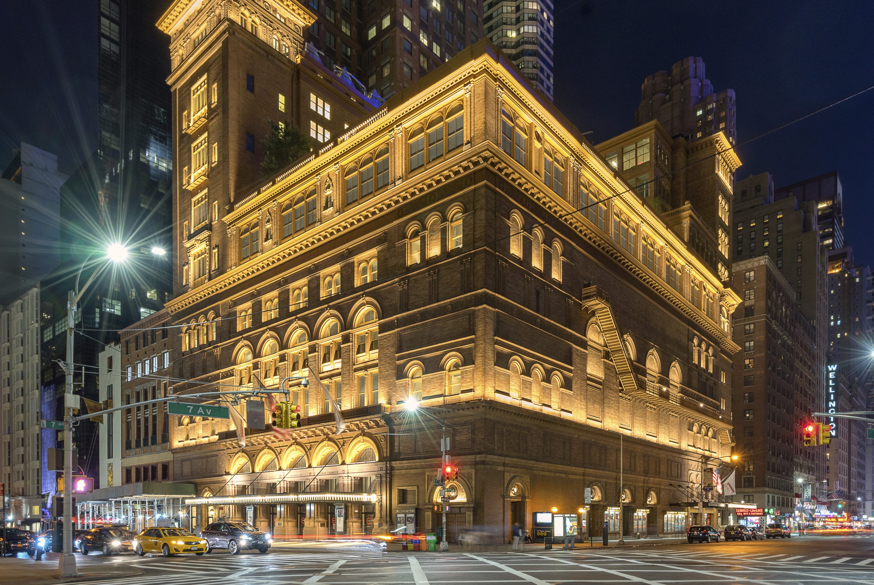 Risultati immagini per CARNEGIE HALL