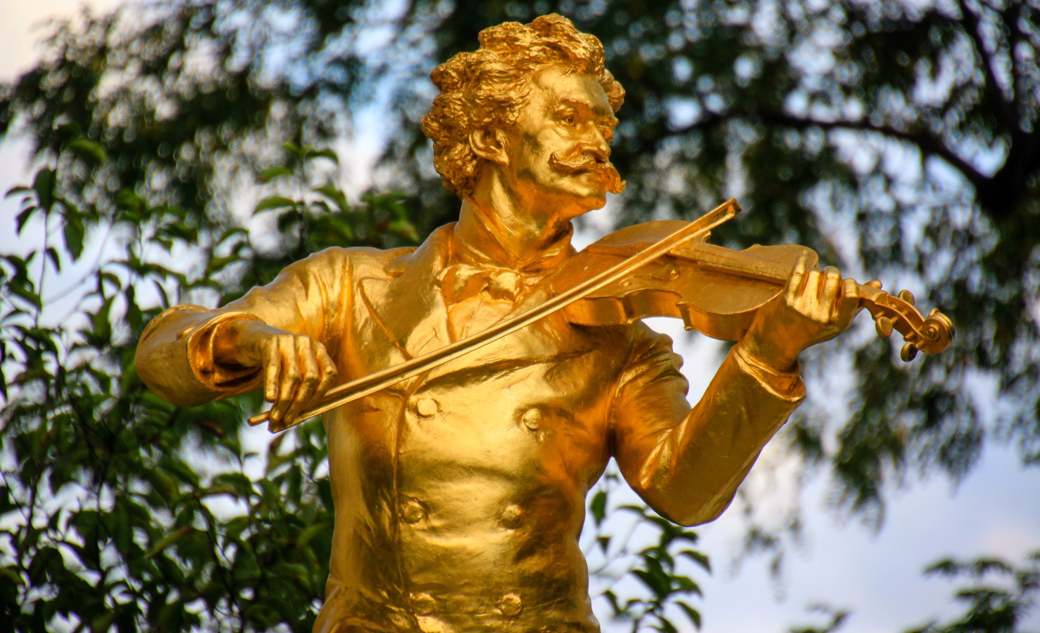 Strauss Monument vienna-1303429