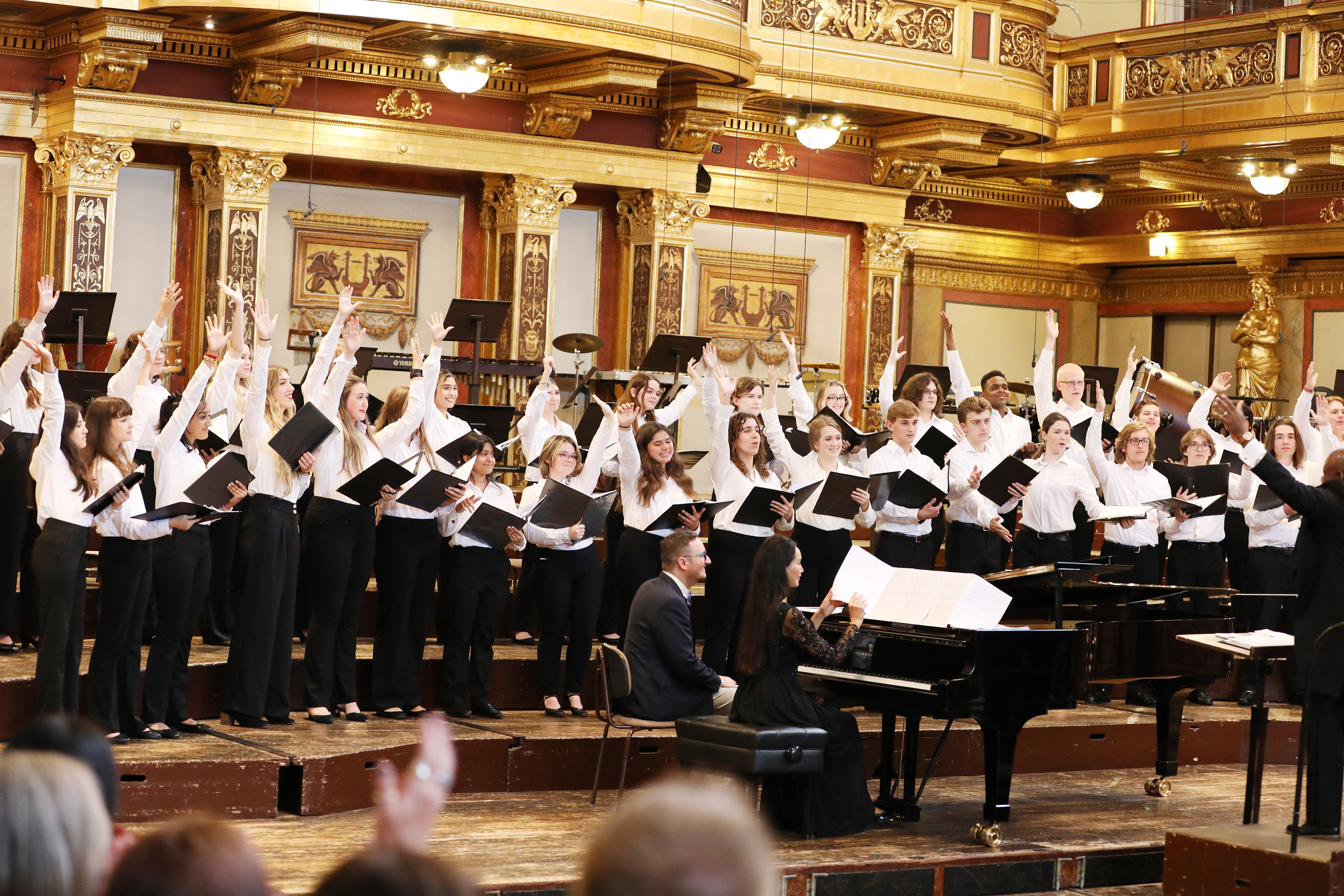 (c) Dieter Nagl for WorldStrides - High School Honors Choir under the baton of Jeffery L. Ames at the "Golden Hall" of the Musikverein