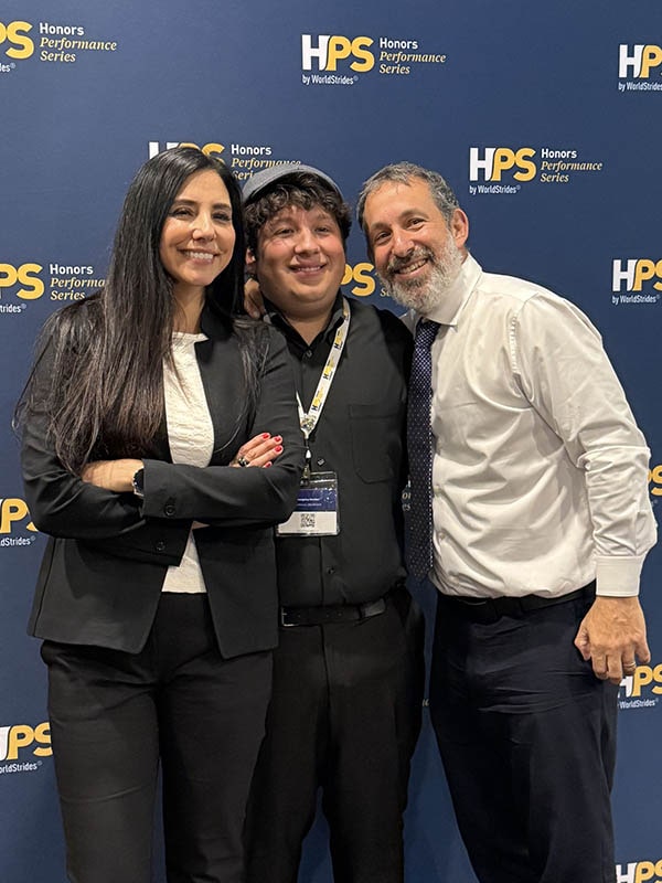 hps-family-aus-img3-600x800-min